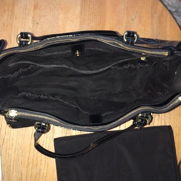 Coach patent leather diaper bag - Picture 2 of 6